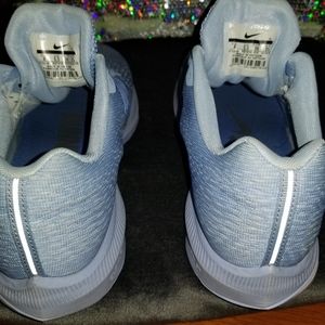 Womens Nike Zoom Winflo 5